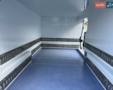 Білий Рено Трафік, об'ємом двигуна 1.6 л та пробігом 165 тис. км за 16900 $, фото 39 на Automoto.ua