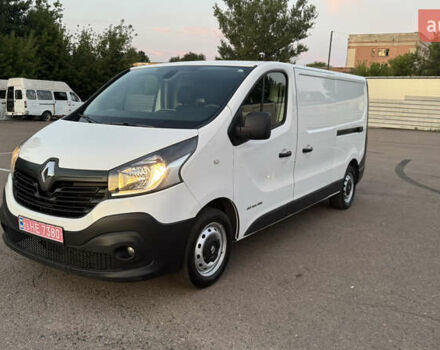 Белый Рено Трафик, объемом двигателя 1.6 л и пробегом 307 тыс. км за 16800 $, фото 2 на Automoto.ua