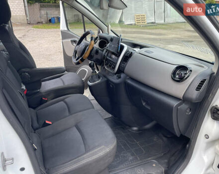 Білий Рено Трафік, об'ємом двигуна 1.6 л та пробігом 400 тис. км за 15500 $, фото 14 на Automoto.ua