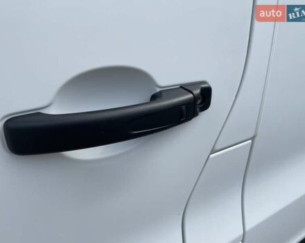 Білий Рено Трафік, об'ємом двигуна 1.6 л та пробігом 400 тис. км за 15500 $, фото 16 на Automoto.ua