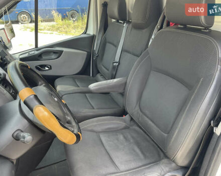 Білий Рено Трафік, об'ємом двигуна 1.6 л та пробігом 400 тис. км за 15500 $, фото 10 на Automoto.ua