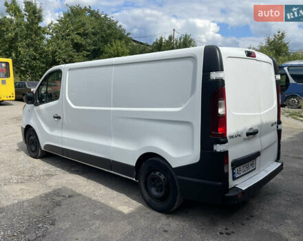 Білий Рено Трафік, об'ємом двигуна 1.6 л та пробігом 400 тис. км за 15500 $, фото 4 на Automoto.ua