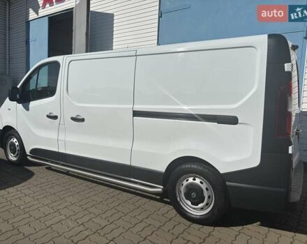Белый Рено Трафик, объемом двигателя 1.6 л и пробегом 215 тыс. км за 19800 $, фото 2 на Automoto.ua