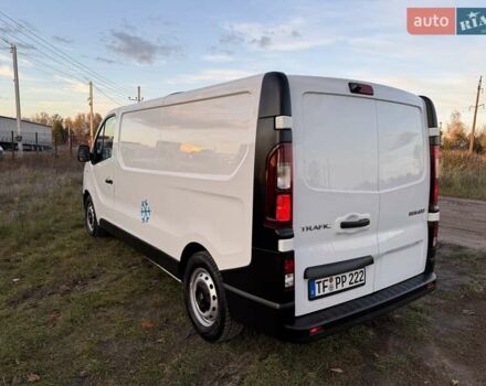 Білий Рено Трафік, об'ємом двигуна 1.6 л та пробігом 150 тис. км за 19999 $, фото 3 на Automoto.ua