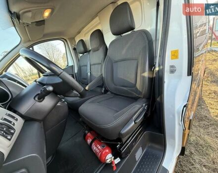 Белый Рено Трафик, объемом двигателя 1.6 л и пробегом 219 тыс. км за 19700 $, фото 38 на Automoto.ua