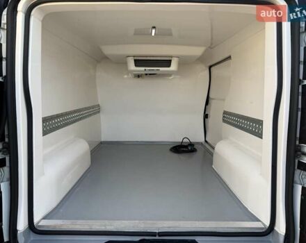 Белый Рено Трафик, объемом двигателя 1.6 л и пробегом 219 тыс. км за 19700 $, фото 27 на Automoto.ua