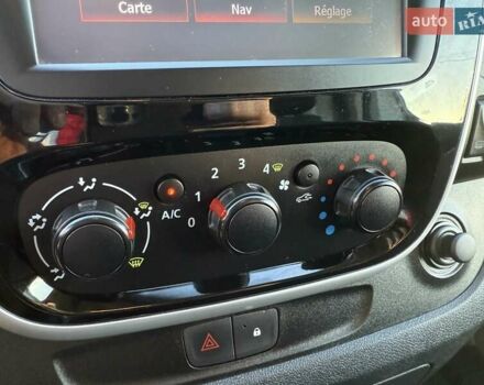 Белый Рено Трафик, объемом двигателя 1.6 л и пробегом 219 тыс. км за 19700 $, фото 50 на Automoto.ua