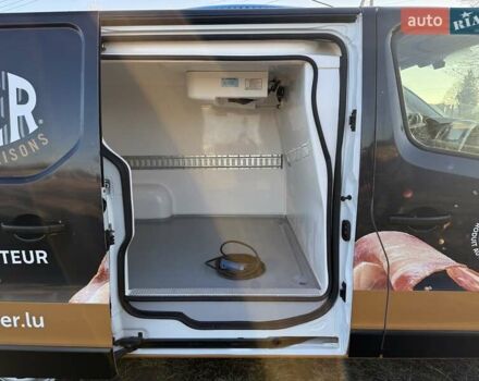 Белый Рено Трафик, объемом двигателя 1.6 л и пробегом 219 тыс. км за 19700 $, фото 20 на Automoto.ua