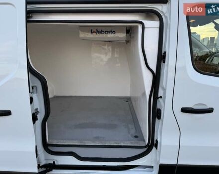 Білий Рено Трафік, об'ємом двигуна 1.6 л та пробігом 150 тис. км за 19999 $, фото 16 на Automoto.ua