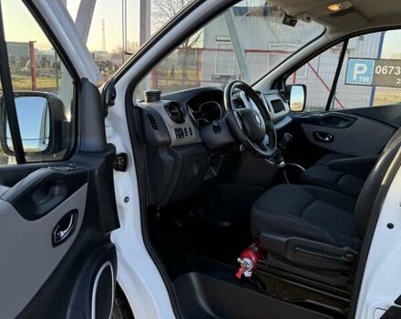 Белый Рено Трафик, объемом двигателя 1.6 л и пробегом 219 тыс. км за 19700 $, фото 37 на Automoto.ua