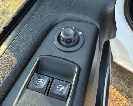 Белый Рено Трафик, объемом двигателя 1.6 л и пробегом 219 тыс. км за 19700 $, фото 44 на Automoto.ua