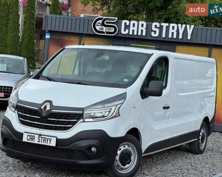 Белый Рено Трафик, объемом двигателя 2 л и пробегом 185 тыс. км за 17999 $, фото 1 на Automoto.ua