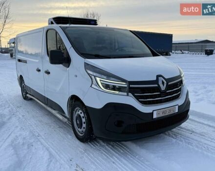 Белый Рено Трафик, объемом двигателя 2 л и пробегом 170 тыс. км за 21650 $, фото 1 на Automoto.ua