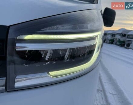 Белый Рено Трафик, объемом двигателя 2 л и пробегом 170 тыс. км за 21650 $, фото 9 на Automoto.ua