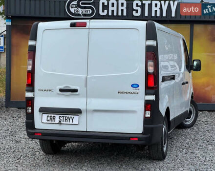 Белый Рено Трафик, объемом двигателя 2 л и пробегом 185 тыс. км за 17999 $, фото 29 на Automoto.ua