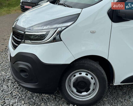 Белый Рено Трафик, объемом двигателя 2 л и пробегом 185 тыс. км за 17999 $, фото 18 на Automoto.ua