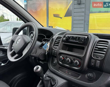 Белый Рено Трафик, объемом двигателя 2 л и пробегом 185 тыс. км за 17999 $, фото 4 на Automoto.ua