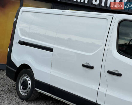 Белый Рено Трафик, объемом двигателя 2 л и пробегом 185 тыс. км за 17999 $, фото 10 на Automoto.ua