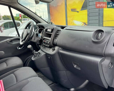 Белый Рено Трафик, объемом двигателя 2 л и пробегом 185 тыс. км за 17999 $, фото 37 на Automoto.ua