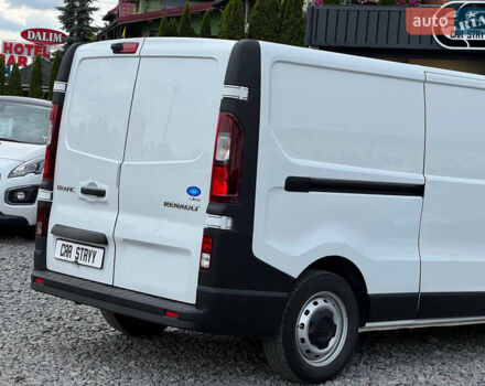 Белый Рено Трафик, объемом двигателя 2 л и пробегом 185 тыс. км за 17999 $, фото 27 на Automoto.ua