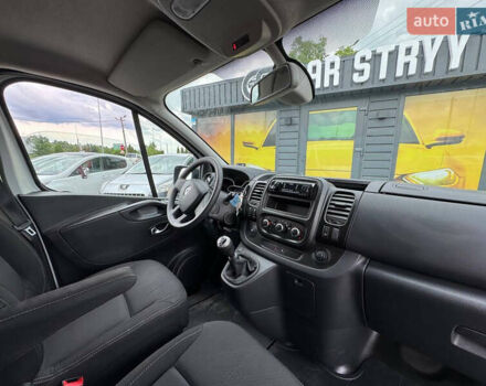 Белый Рено Трафик, объемом двигателя 2 л и пробегом 185 тыс. км за 17999 $, фото 35 на Automoto.ua