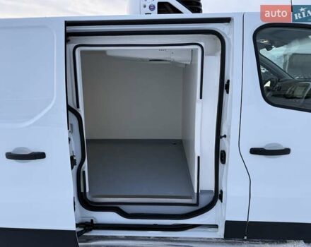 Белый Рено Трафик, объемом двигателя 2 л и пробегом 170 тыс. км за 21650 $, фото 21 на Automoto.ua