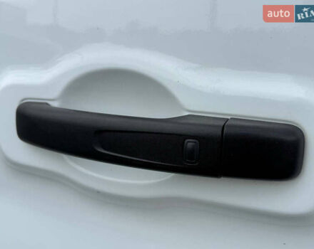 Белый Рено Трафик, объемом двигателя 2 л и пробегом 185 тыс. км за 17999 $, фото 45 на Automoto.ua