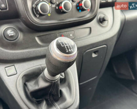 Белый Рено Трафик, объемом двигателя 2 л и пробегом 185 тыс. км за 17999 $, фото 55 на Automoto.ua