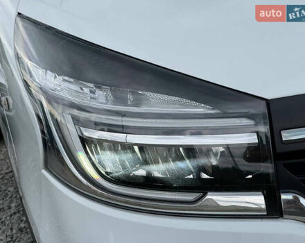 Белый Рено Трафик, объемом двигателя 2 л и пробегом 185 тыс. км за 17999 $, фото 8 на Automoto.ua