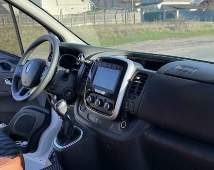 Білий Рено Трафік, об'ємом двигуна 1.6 л та пробігом 280 тис. км за 29100 $, фото 14 на Automoto.ua