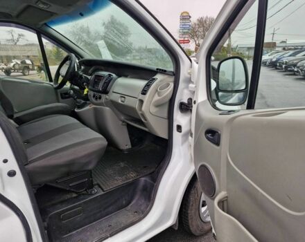 Белый Рено Трафик, объемом двигателя 2 л и пробегом 330 тыс. км за 7800 $, фото 5 на Automoto.ua