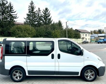 Білий Рено Трафік, об'ємом двигуна 2 л та пробігом 243 тис. км за 9800 $, фото 6 на Automoto.ua