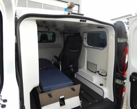 Белый Рено Трафик, объемом двигателя 1.6 л и пробегом 250 тыс. км за 16779 $, фото 6 на Automoto.ua