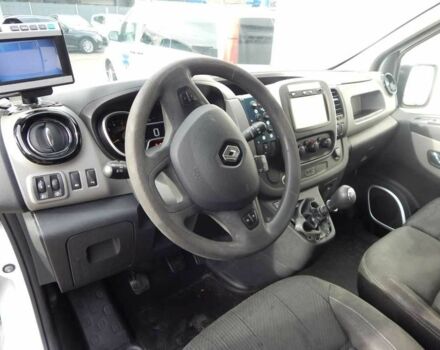 Белый Рено Трафик, объемом двигателя 1.6 л и пробегом 250 тыс. км за 16779 $, фото 9 на Automoto.ua