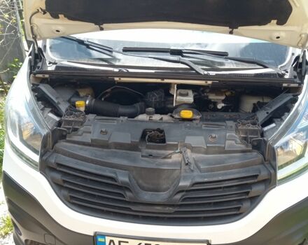 Белый Рено Трафик, объемом двигателя 2 л и пробегом 180 тыс. км за 14200 $, фото 6 на Automoto.ua