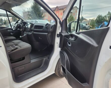 Белый Рено Трафик, объемом двигателя 2 л и пробегом 168 тыс. км за 17500 $, фото 5 на Automoto.ua