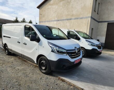 Белый Рено Трафик, объемом двигателя 2 л и пробегом 115 тыс. км за 18500 $, фото 3 на Automoto.ua