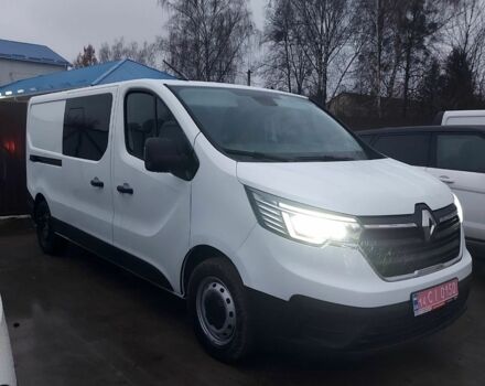 Белый Рено Трафик, объемом двигателя 2 л и пробегом 120 тыс. км за 29500 $, фото 2 на Automoto.ua