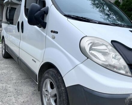 Білий Рено Трафік, об'ємом двигуна 2 л та пробігом 330 тис. км за 11500 $, фото 3 на Automoto.ua