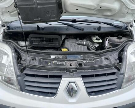 Білий Рено Трафік, об'ємом двигуна 2 л та пробігом 330 тис. км за 11500 $, фото 11 на Automoto.ua