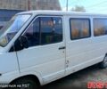 Белый Рено Трафик, объемом двигателя 2 л и пробегом 300 тыс. км за 1800 $, фото 1 на Automoto.ua