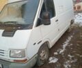 Белый Рено Трафик, объемом двигателя 2.5 л и пробегом 220 тыс. км за 3000 $, фото 1 на Automoto.ua