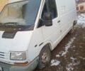 Белый Рено Трафик, объемом двигателя 2.5 л и пробегом 220 тыс. км за 3000 $, фото 1 на Automoto.ua