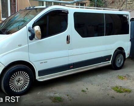 Белый Рено Трафик, объемом двигателя 1.9 л и пробегом 480 тыс. км за 8100 $, фото 1 на Automoto.ua