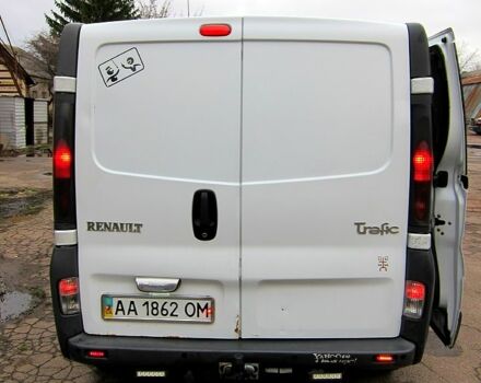 Белый Рено Трафик, объемом двигателя 1.9 л и пробегом 0 тыс. км за 7500 $, фото 10 на Automoto.ua