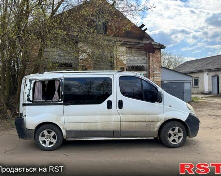 Белый Рено Трафик, объемом двигателя 1.9 л и пробегом 265 тыс. км за 2800 $, фото 2 на Automoto.ua