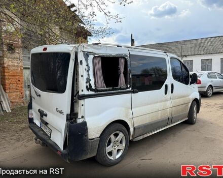 Белый Рено Трафик, объемом двигателя 1.9 л и пробегом 265 тыс. км за 2800 $, фото 5 на Automoto.ua