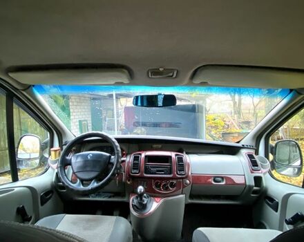 Білий Рено Трафік, об'ємом двигуна 1.9 л та пробігом 320 тис. км за 7000 $, фото 6 на Automoto.ua