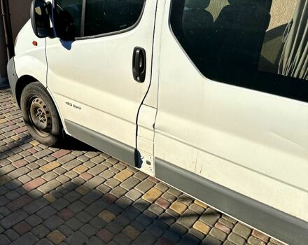 Белый Рено Трафик, объемом двигателя 1.9 л и пробегом 329 тыс. км за 7400 $, фото 5 на Automoto.ua