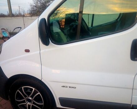 Білий Рено Трафік, об'ємом двигуна 1.9 л та пробігом 276 тис. км за 7000 $, фото 9 на Automoto.ua